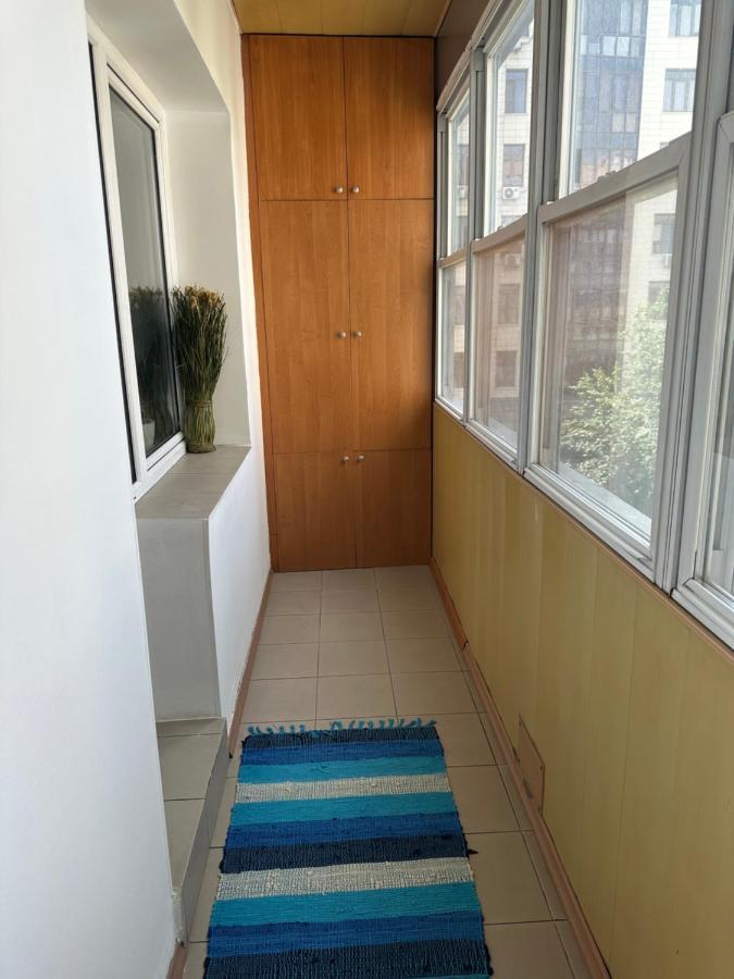 Apart 13 Almaty Esterno foto